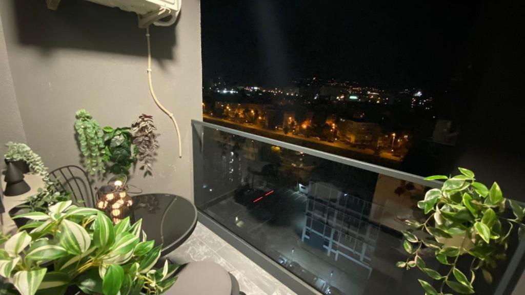Q Luxury Apartment - Palas Center Яссы Экстерьер фото
